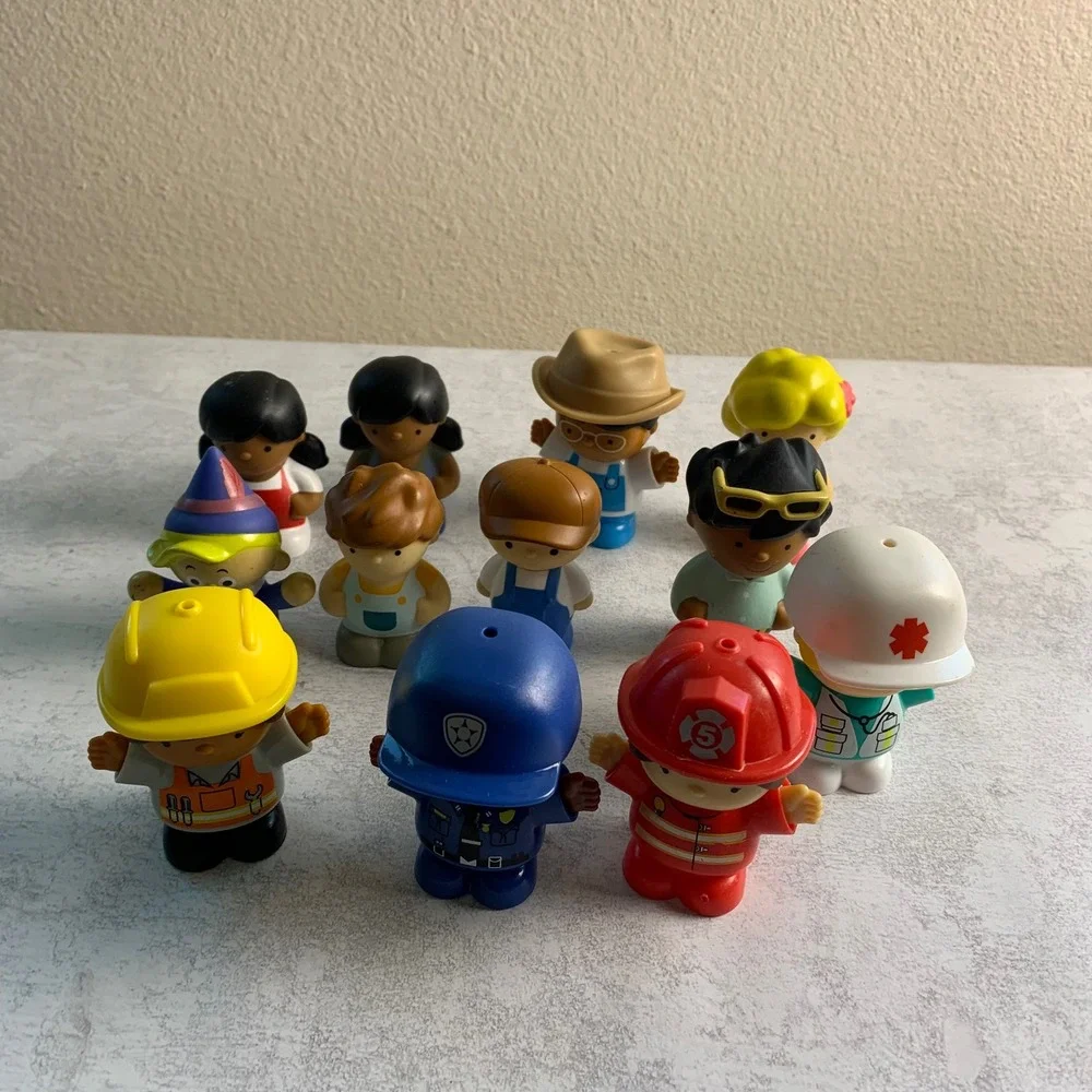 12 Little‎ People/Figures People Professions Doctor Fireman Police Worker Toys